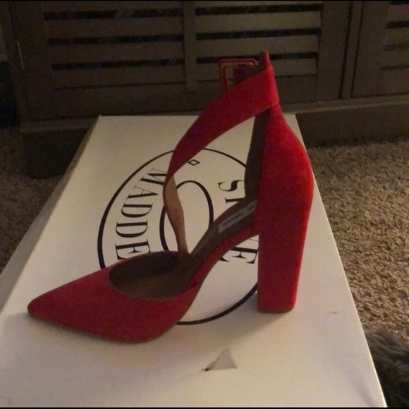 Steve Madden Suede Heel 👠 - Picture 3 of 5